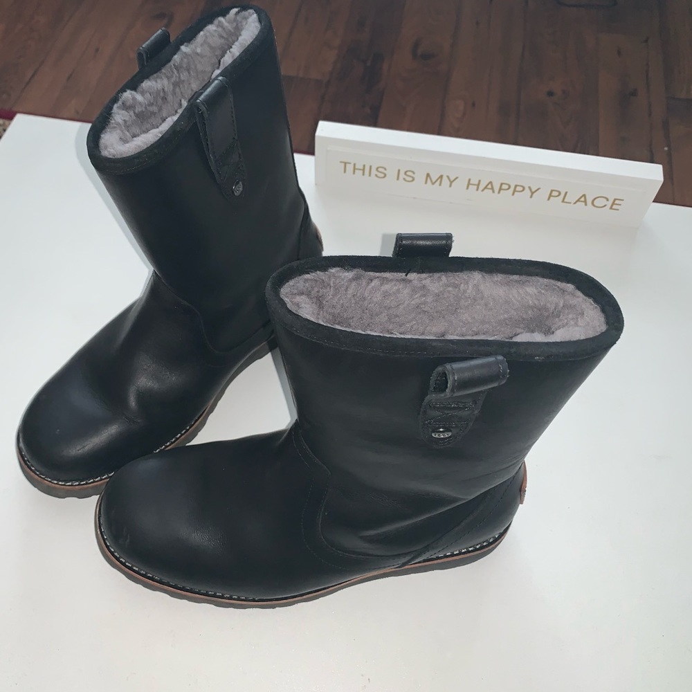 Gently used UGG Waterproof Boots
